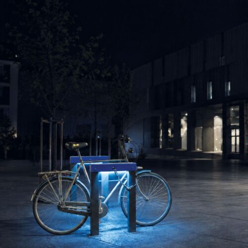 Appui vélos LUMOS avec lampe à LED solaire