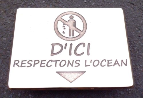 Dalle Bronze "D'ici Respectons l'Océan"