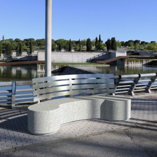 Banc public GUERNAL en granit et dossier en inox