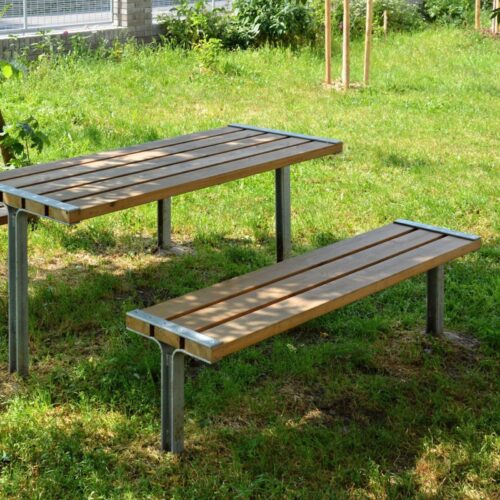 Banquette publique SADKA en bois de chêne, 1800mm, 2 pieds