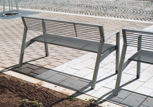 Banc public VERA LV255 en acier, 1500mm, avec accoudoirs