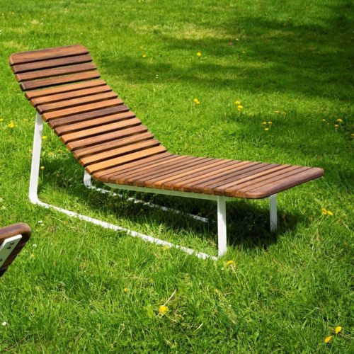 Chaise longue VELA en acacia