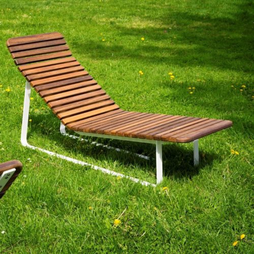 Chaise longue VELA en bois tropical