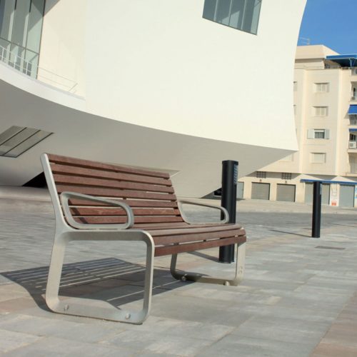 Banc public PORTIQOA PQA156-02r en robinier, 1800mm