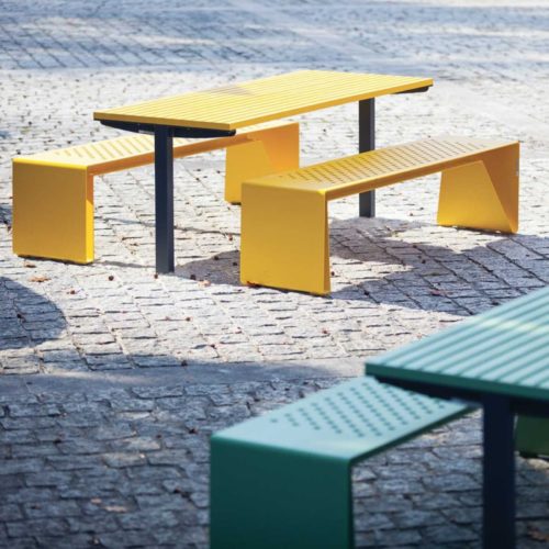 Table de pique nique TBL421 en acier sur pied central, 1800x740mm