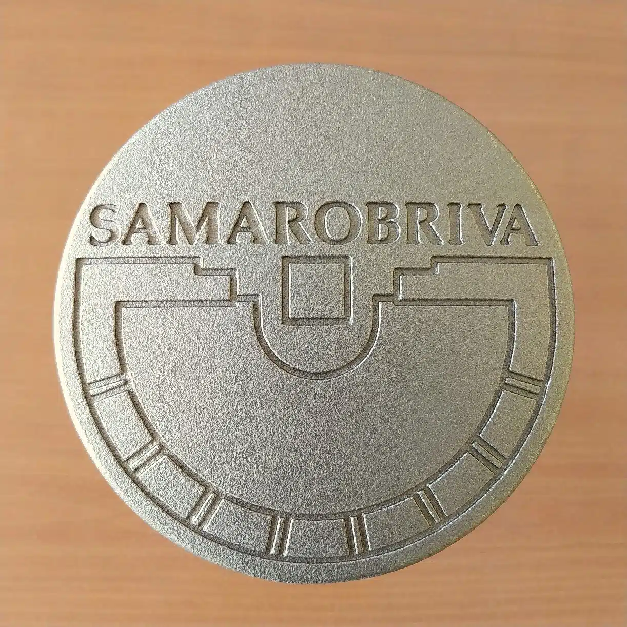 Clou personnalisé en bronze grenaillé, Ø150mm