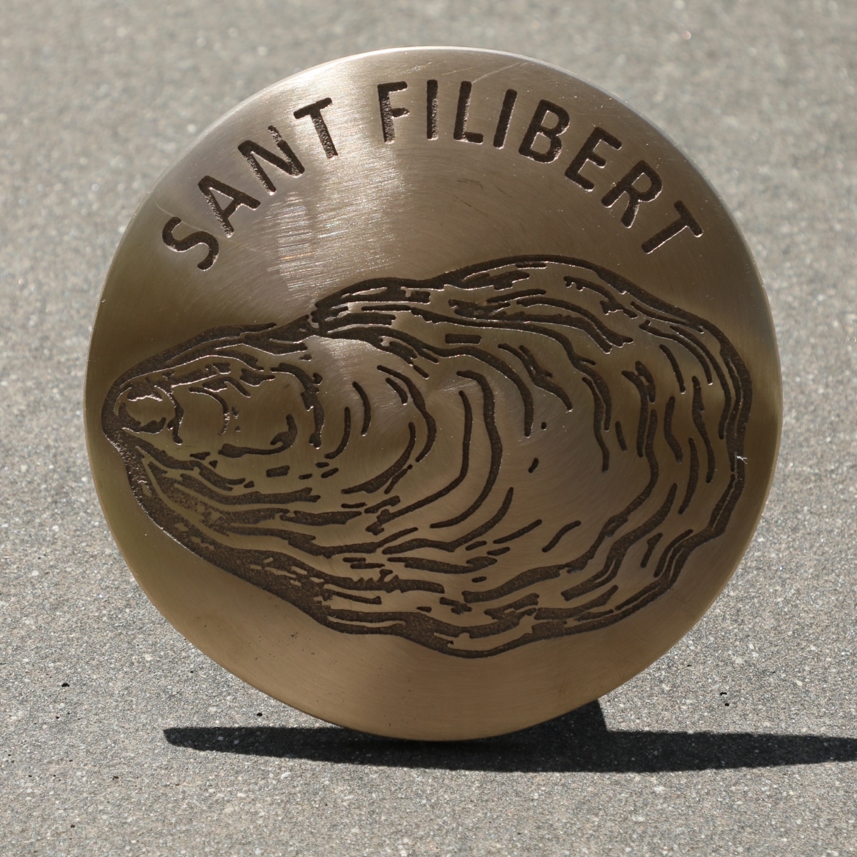 Clou personnalisé bronze, Ø150mm, finition brossée