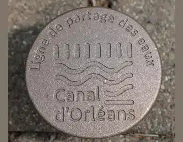 Clou personnalisé en bronze grenaillé, Ø120mm