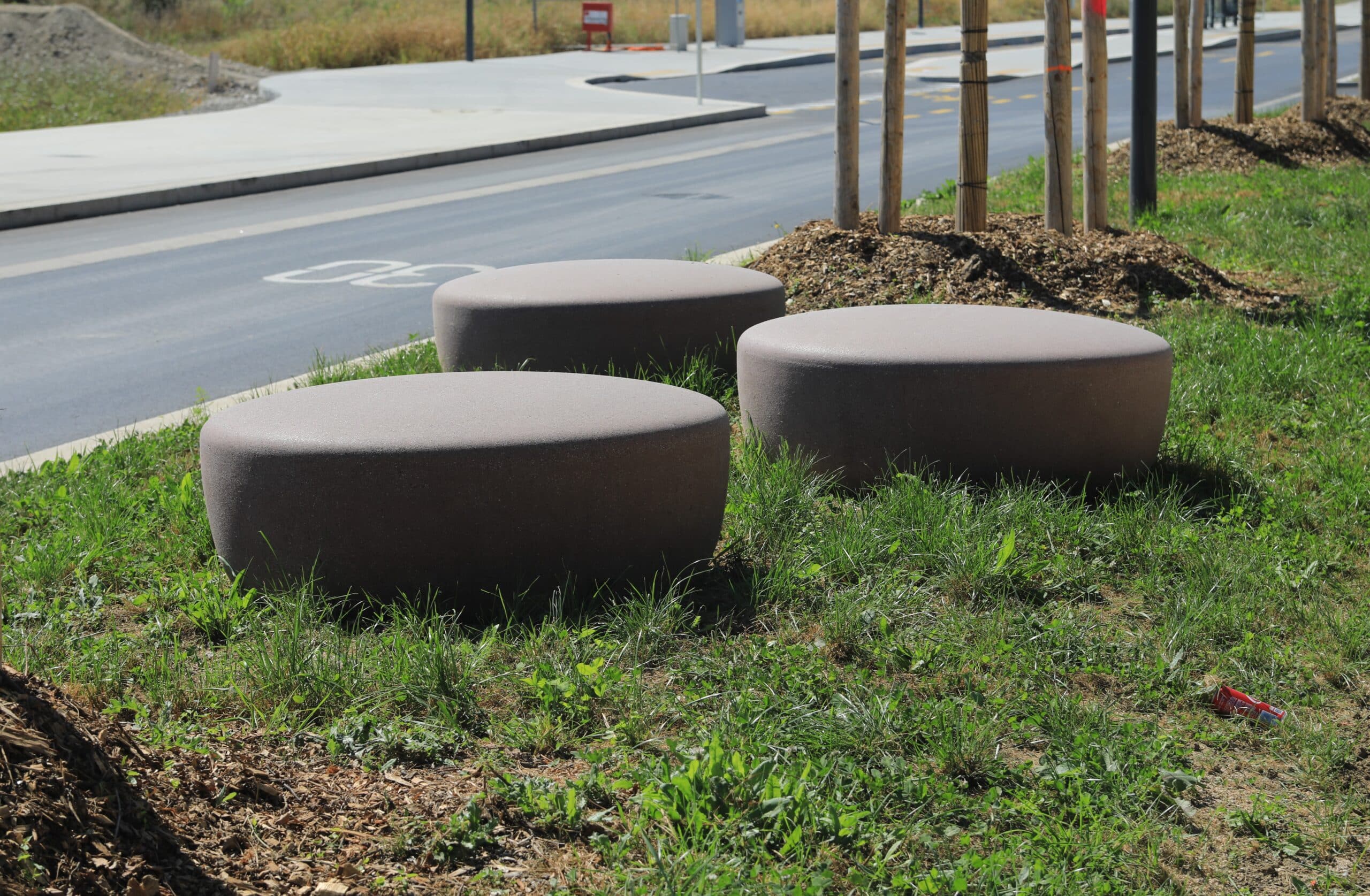 Assises RUSSES POUF circulaire en béton hydrofugé